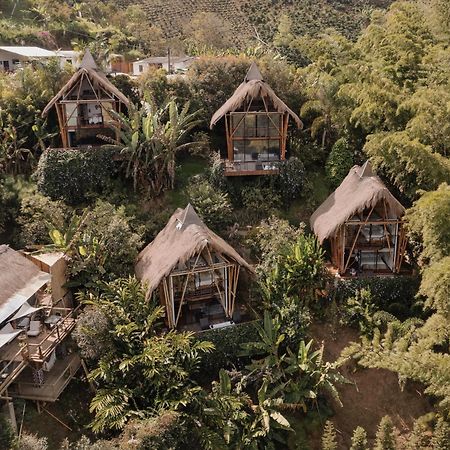 Ibuku Hotel Guatape - Chalets Bagian luar foto