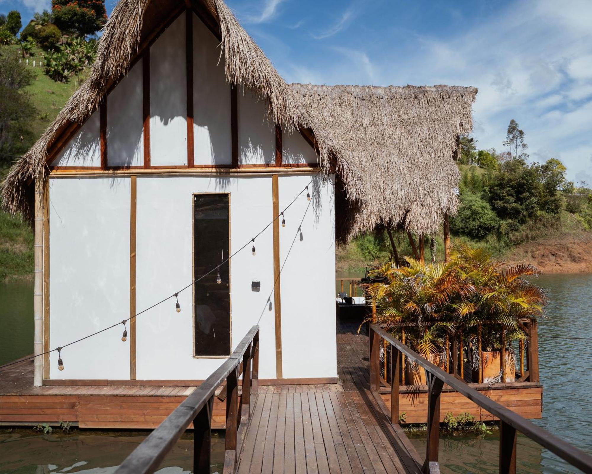 Ibuku Hotel Guatape - Chalets Ruang foto