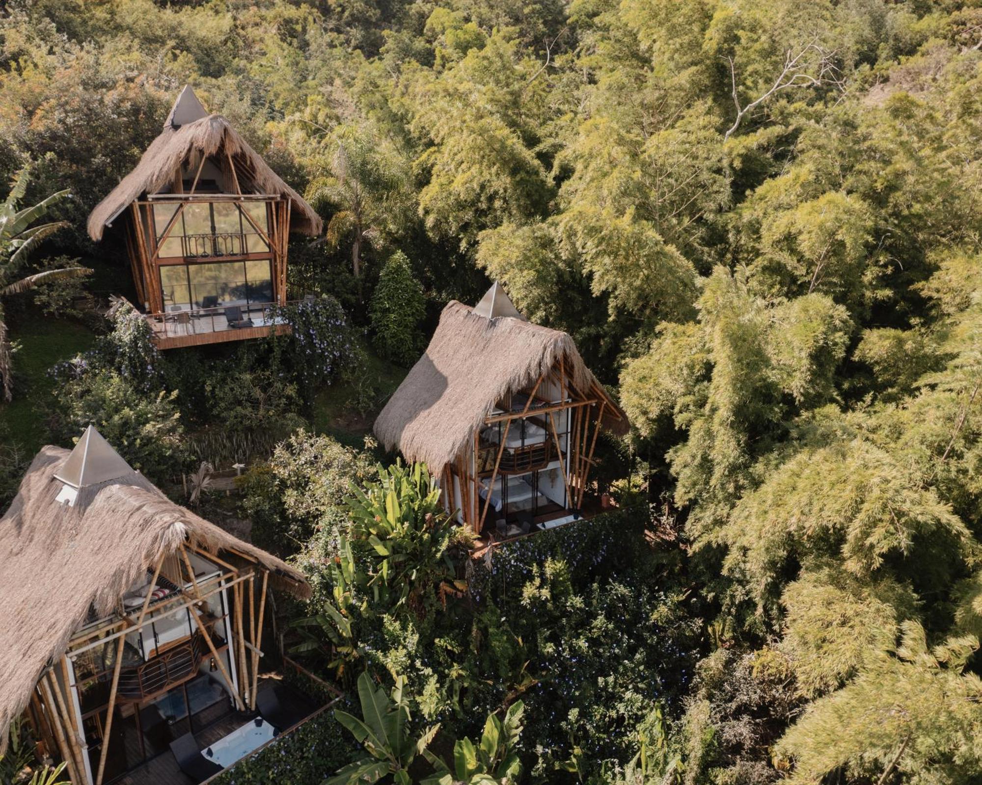 Ibuku Hotel Guatape - Chalets Bagian luar foto